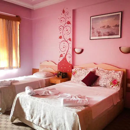 Hotel Karyatit Kaleici 3*