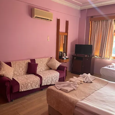 Karyatit Kaleici 3* Antalia
